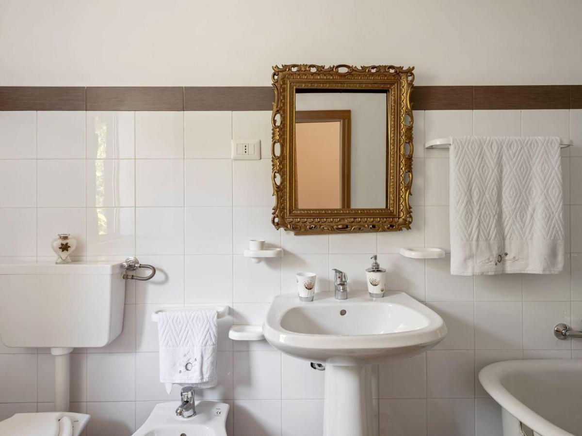 Belvilla By Oyo Casa Otaiti Maniace Room photo